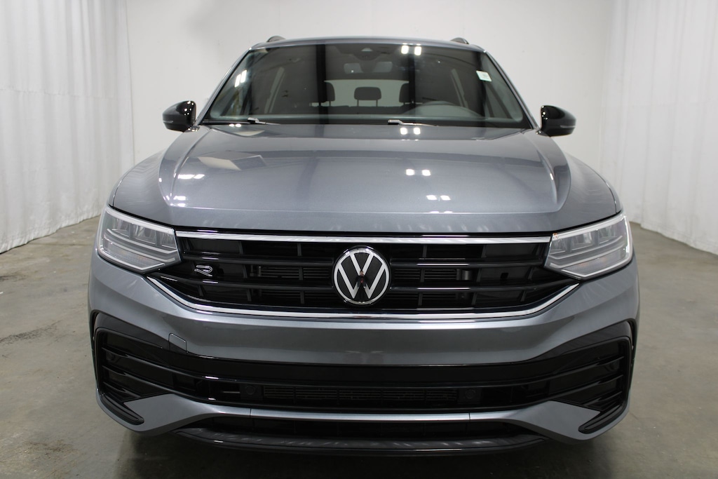 Used 2024 Volkswagen Tiguan 2.0T SE R-Line Black SUV