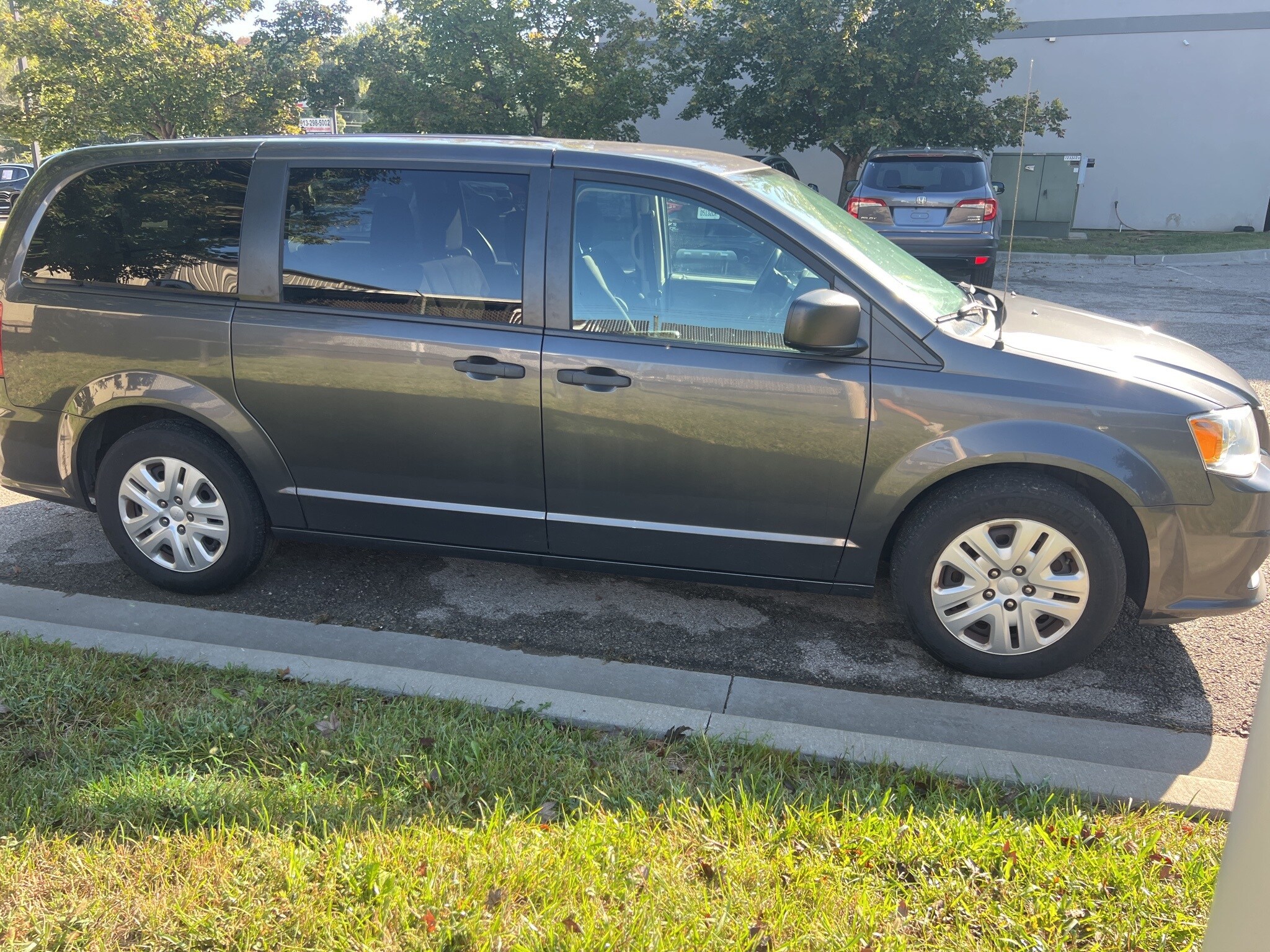 2019 Dodge Grand Caravan SE photo 4