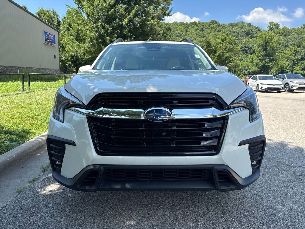Used 2023 Subaru Ascent Limited SUV