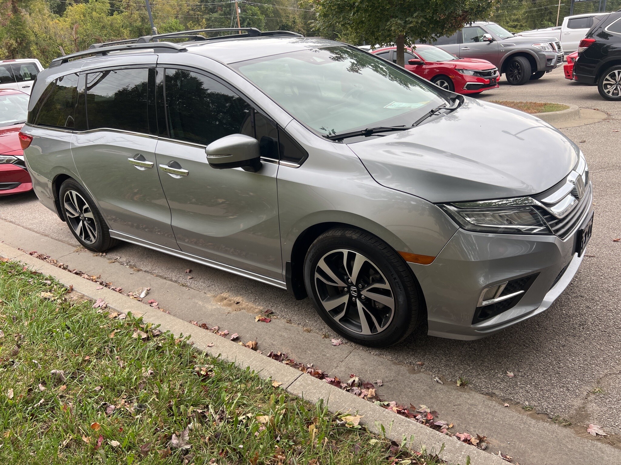2018 Honda Odyssey Elite photo 3