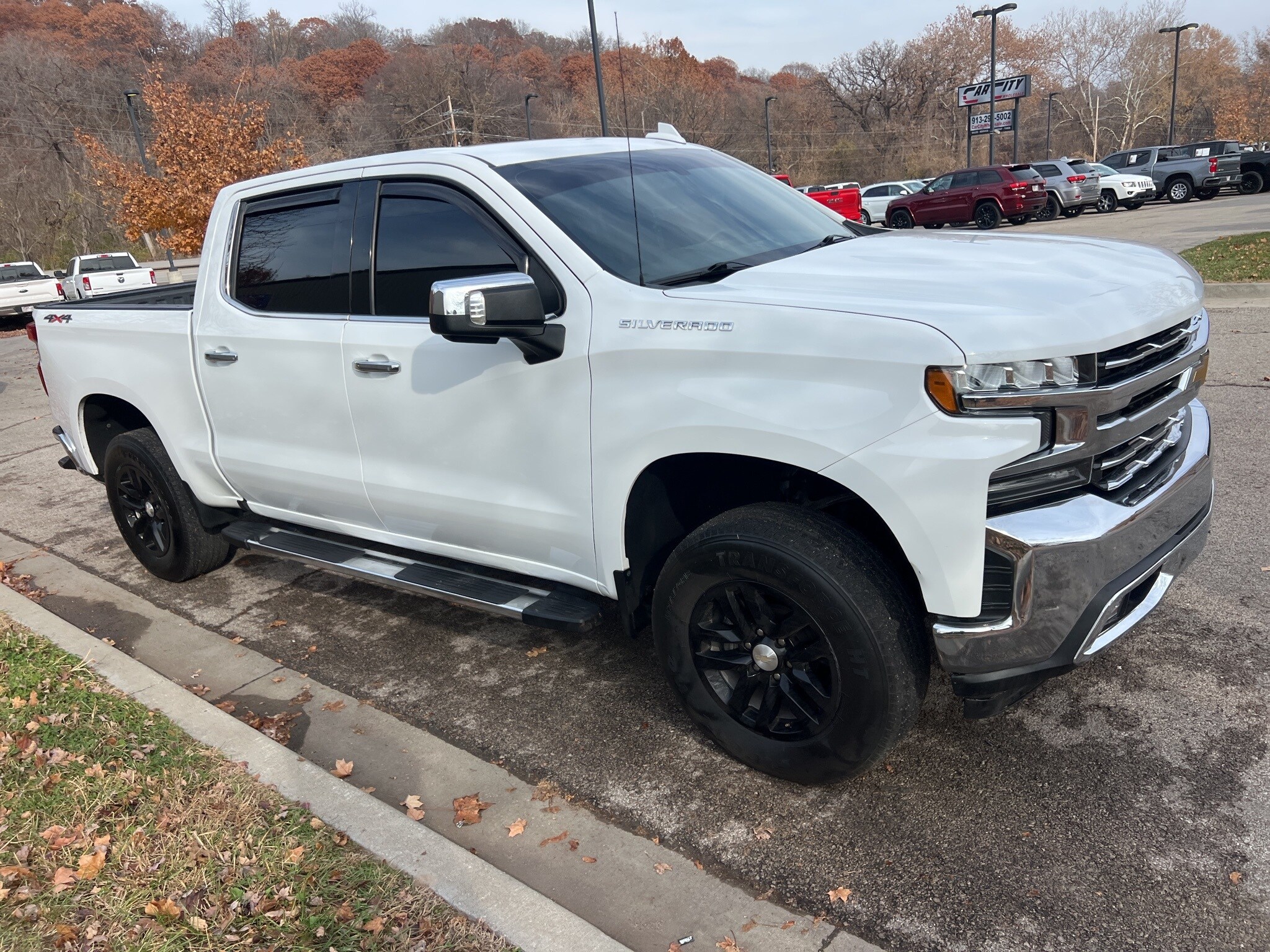 2020 Chevrolet Silverado 1500 LTZ photo 3