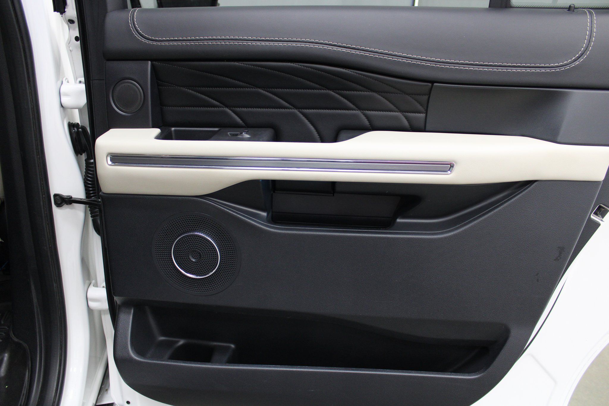 2021 Ford Expedition Platinum - Photo 29