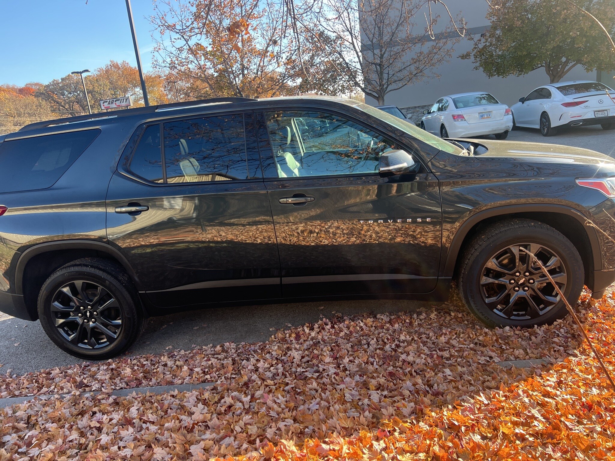 2020 Chevrolet Traverse RS photo 3