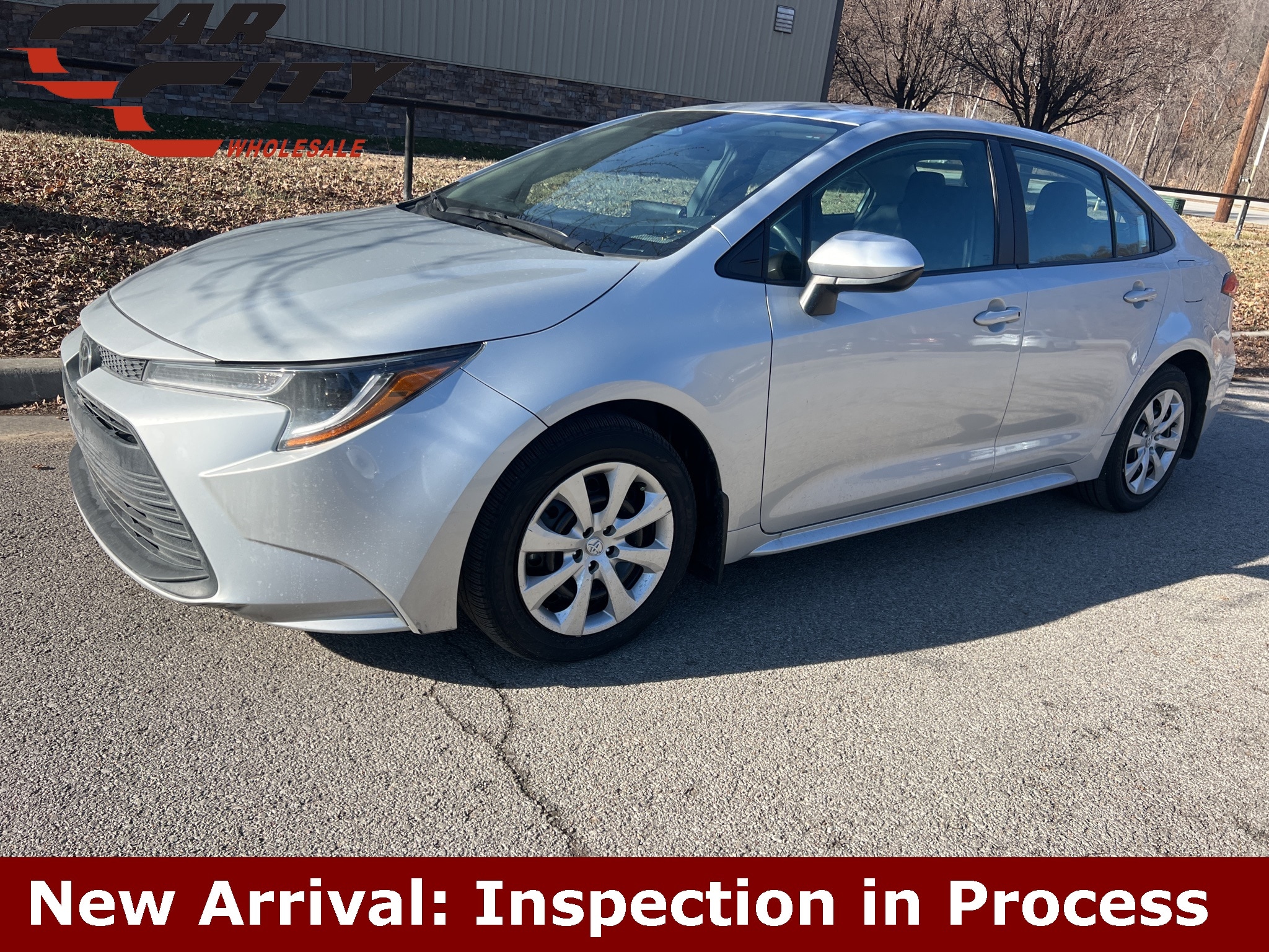 2025 Toyota Corolla LE's photo