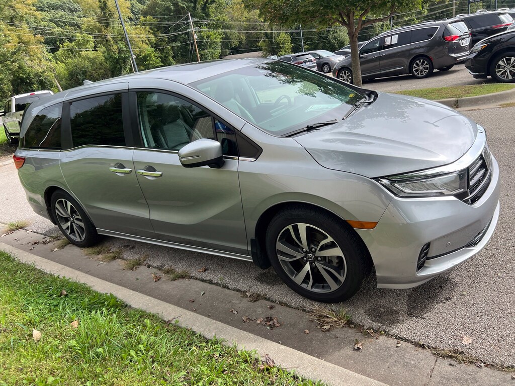 Used 2023 Honda Odyssey Touring Minivan/Van