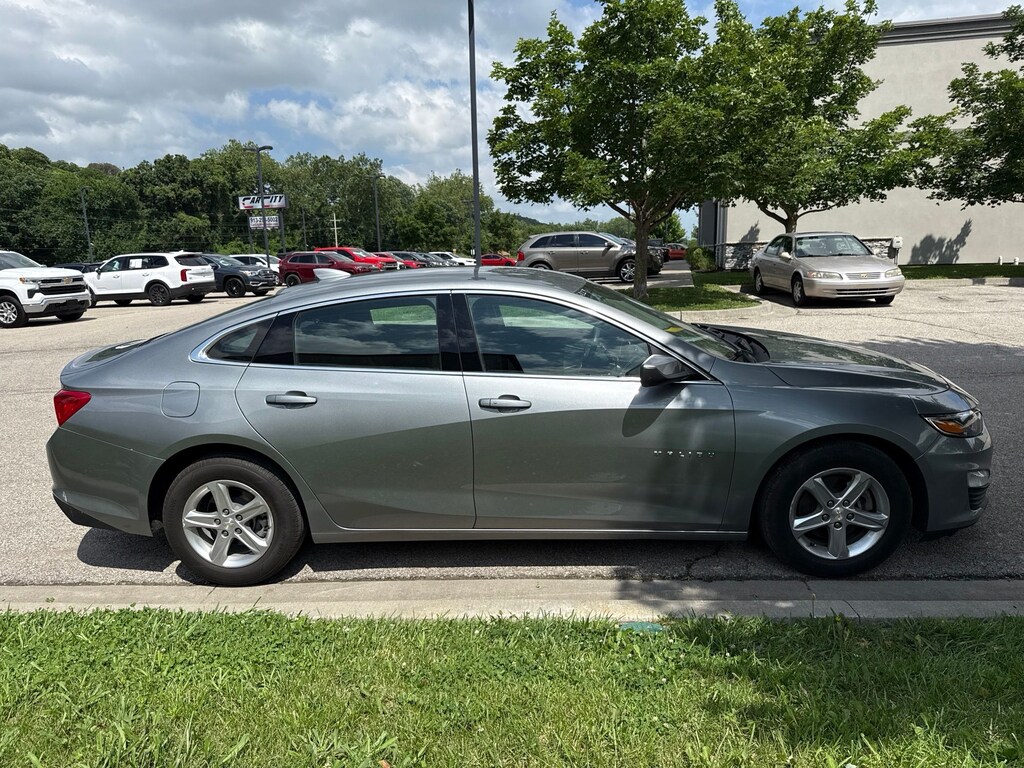 Used 2024 Chevrolet Malibu LT Sedan