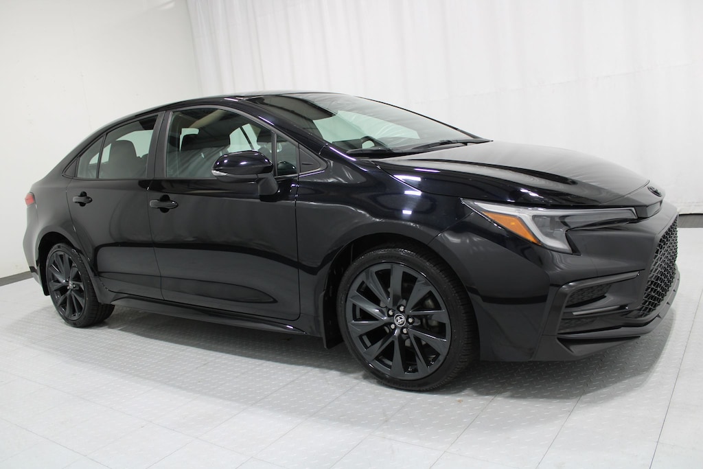 Used 2024 Toyota Corolla SE Sedan