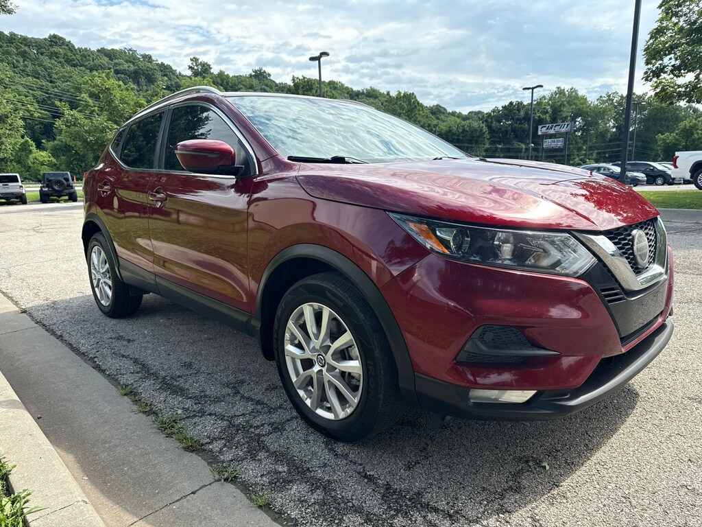Used 2021 Nissan Rogue Sport SV SUV