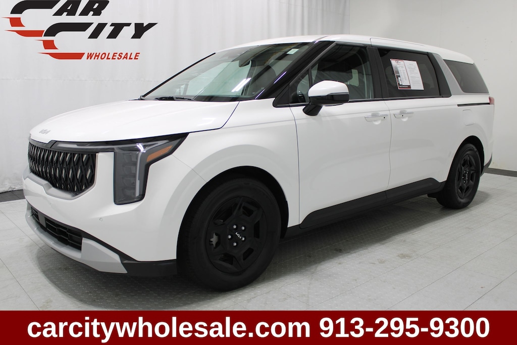 Used 2025 Kia Carnival LXS Minivan/Van