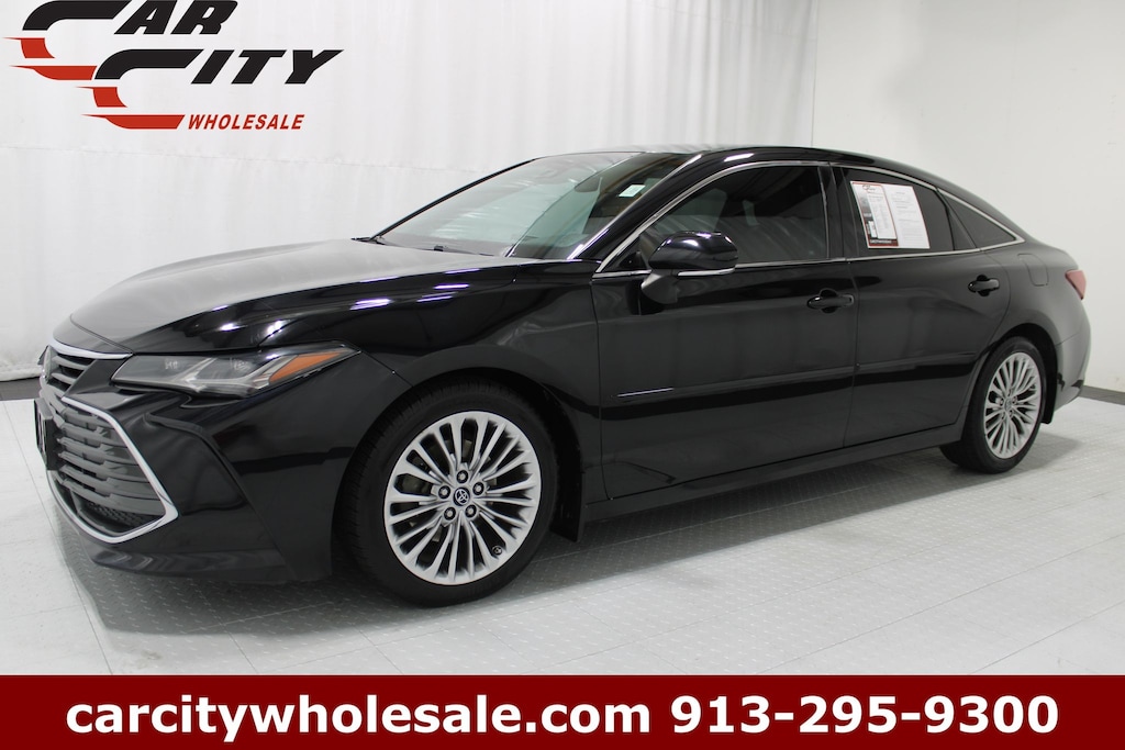 Used 2019 Toyota Avalon Limited Sedan