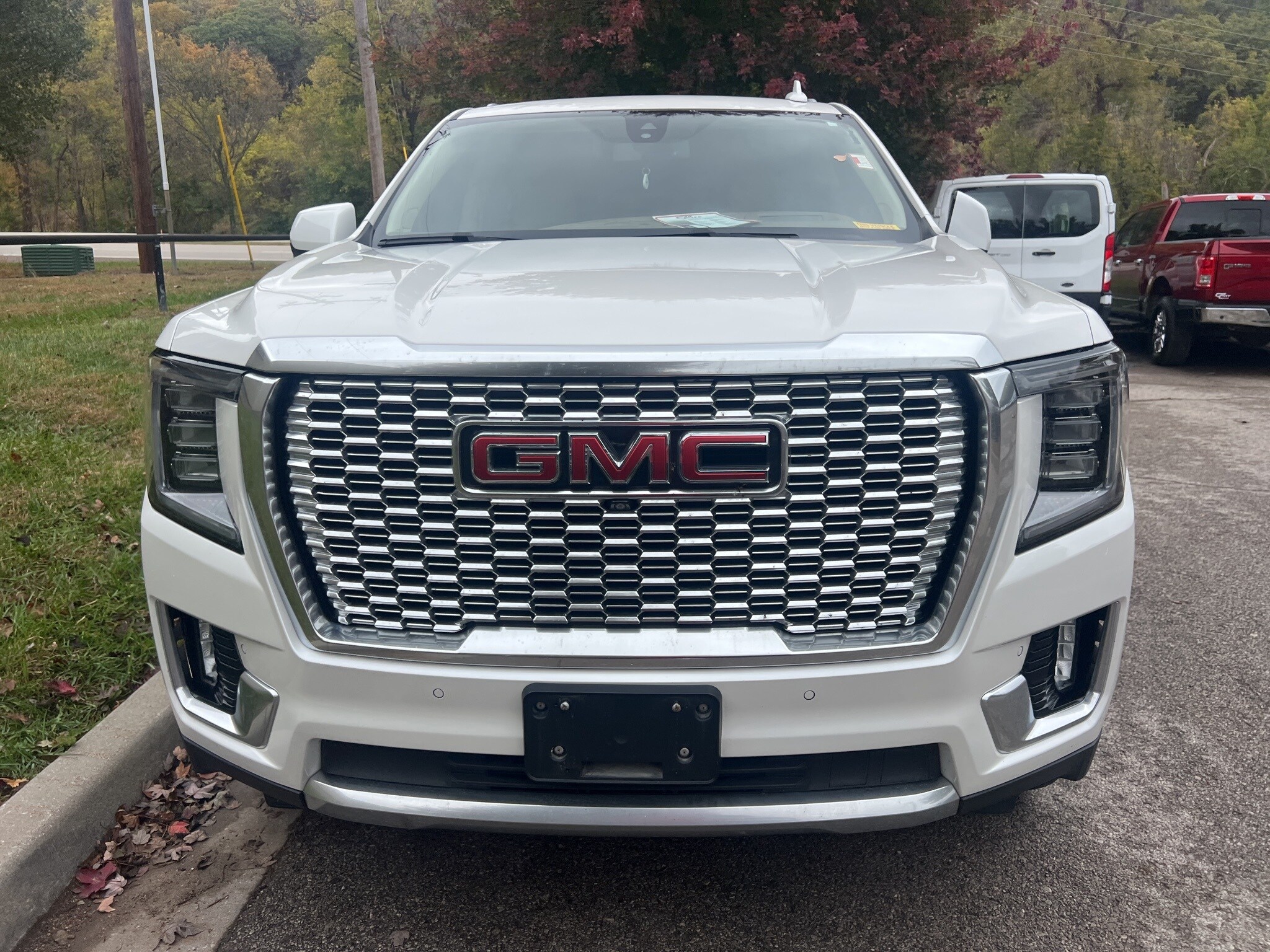 2021 Gmc Yukon XL Denali photo 2