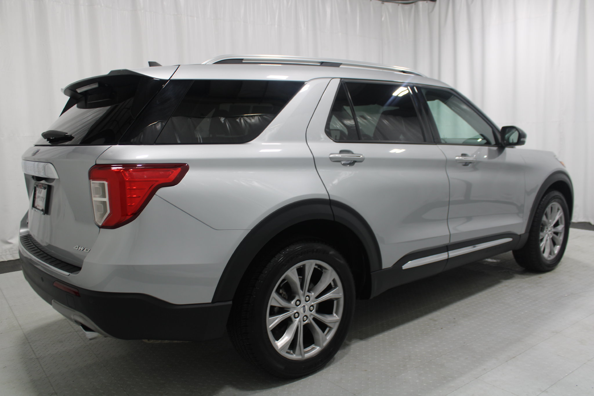 2023 Ford Explorer Limited - Photo 6