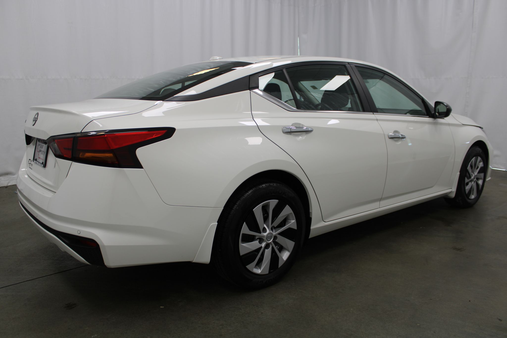 2025 Nissan Altima S - Photo 6