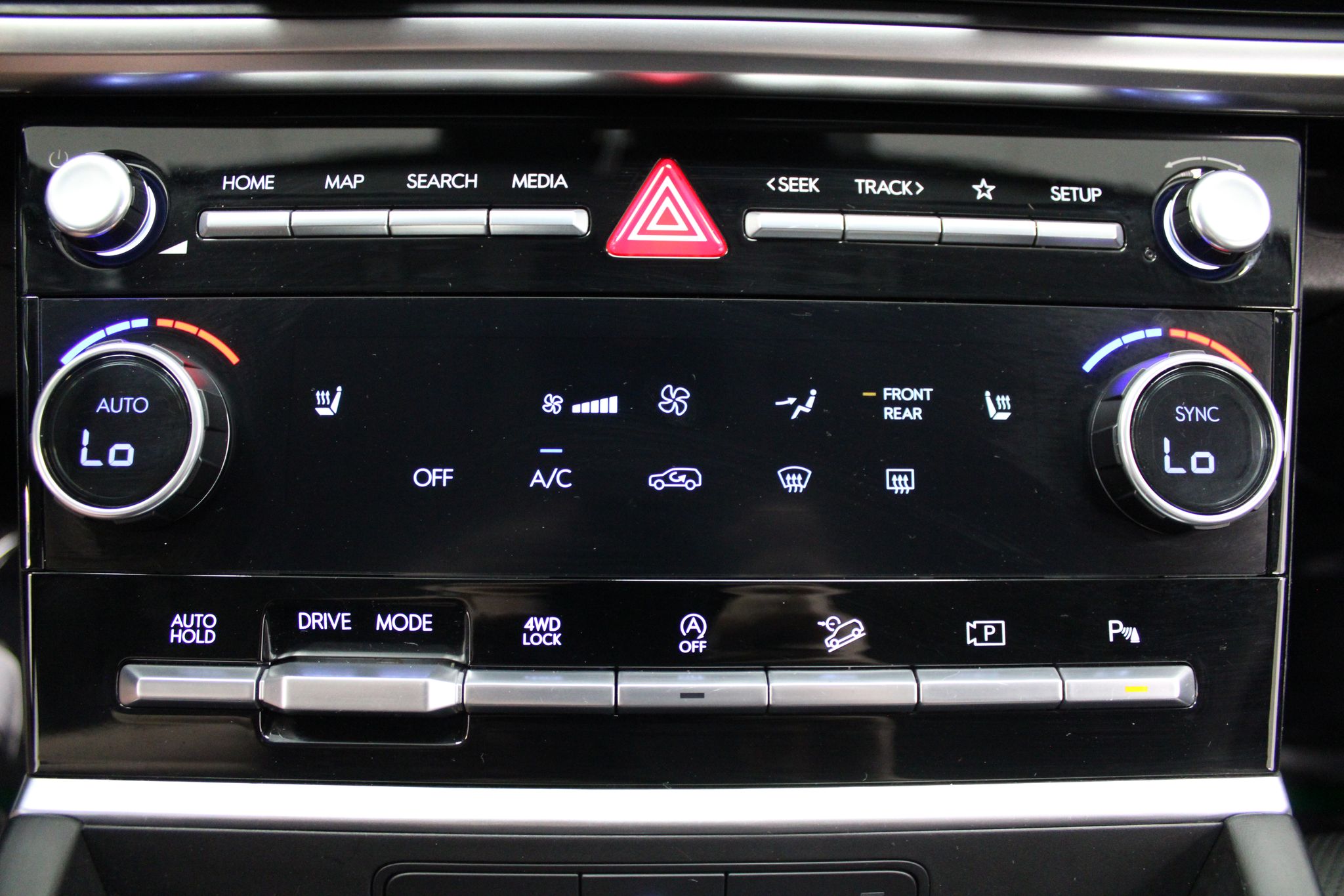 2025 Hyundai Santa Fe SEL - Photo 46
