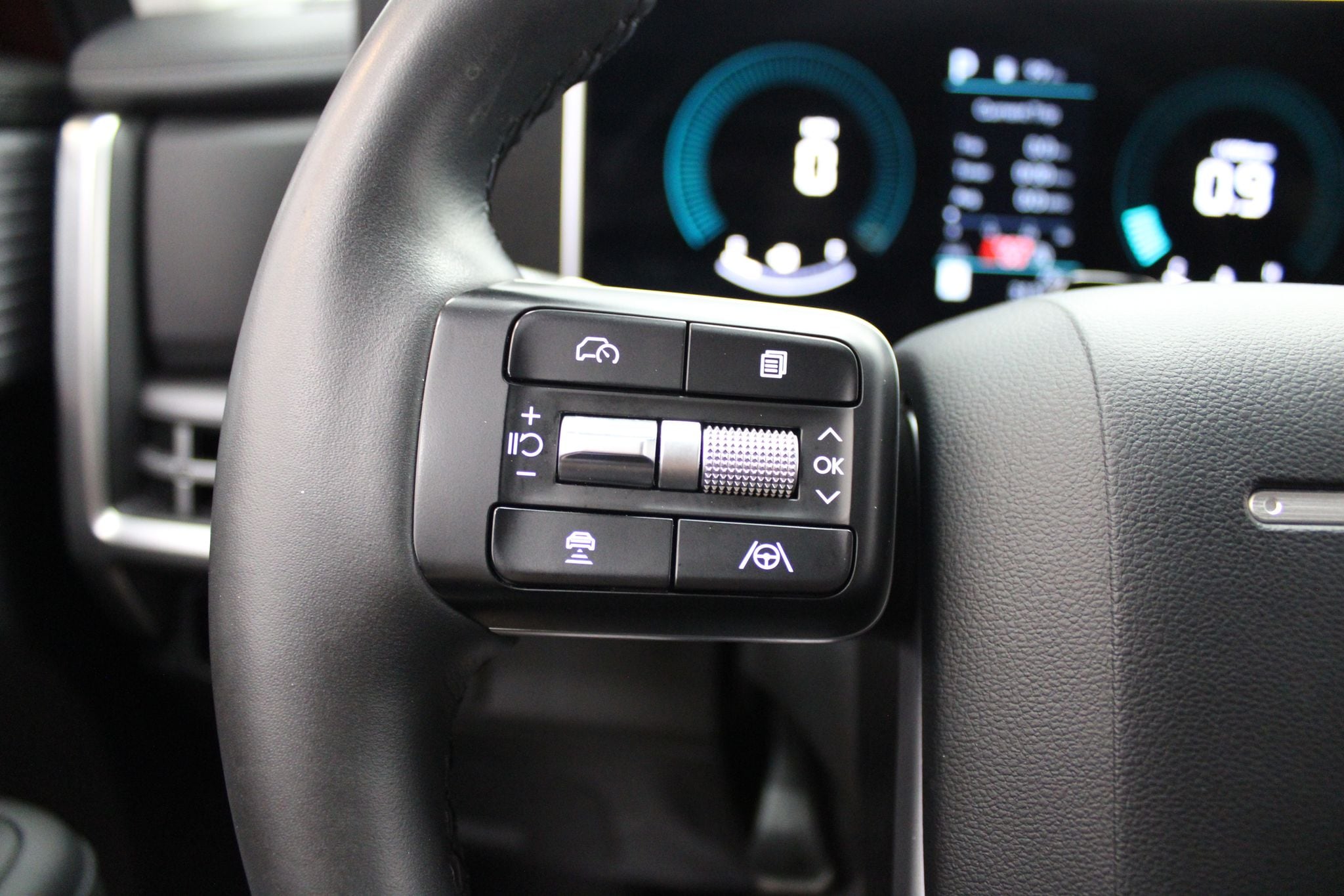 2025 Hyundai Santa Fe SEL - Photo 36