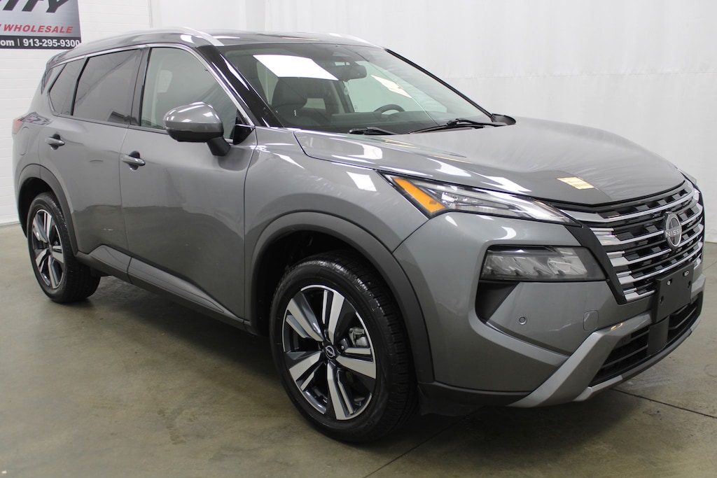 Used 2024 Nissan Rogue SL SUV