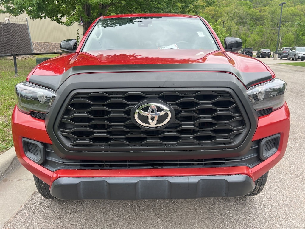 Used 2018 Toyota Tacoma SR Truck