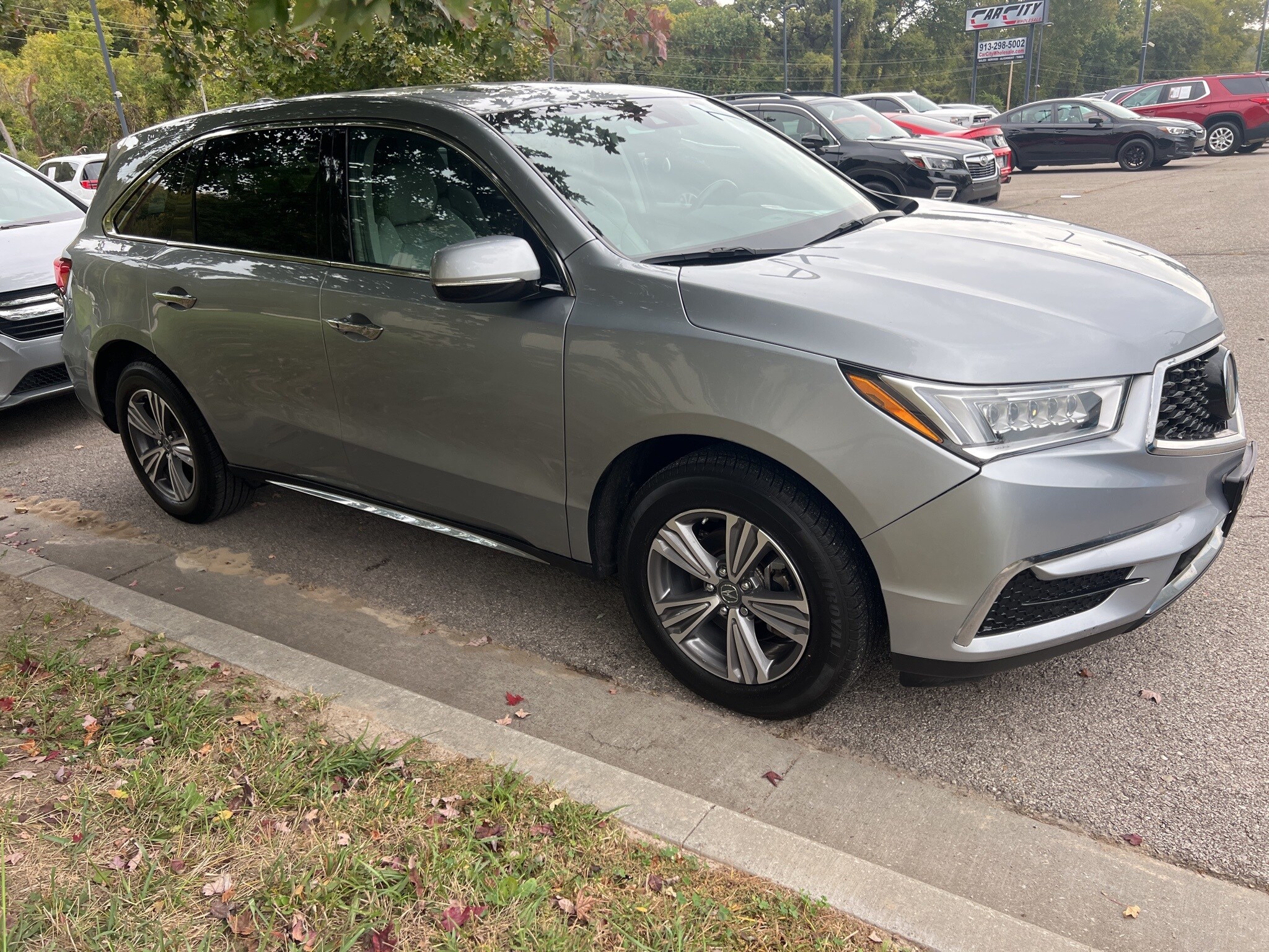 2020 Acura MDX SH-AWD photo 3