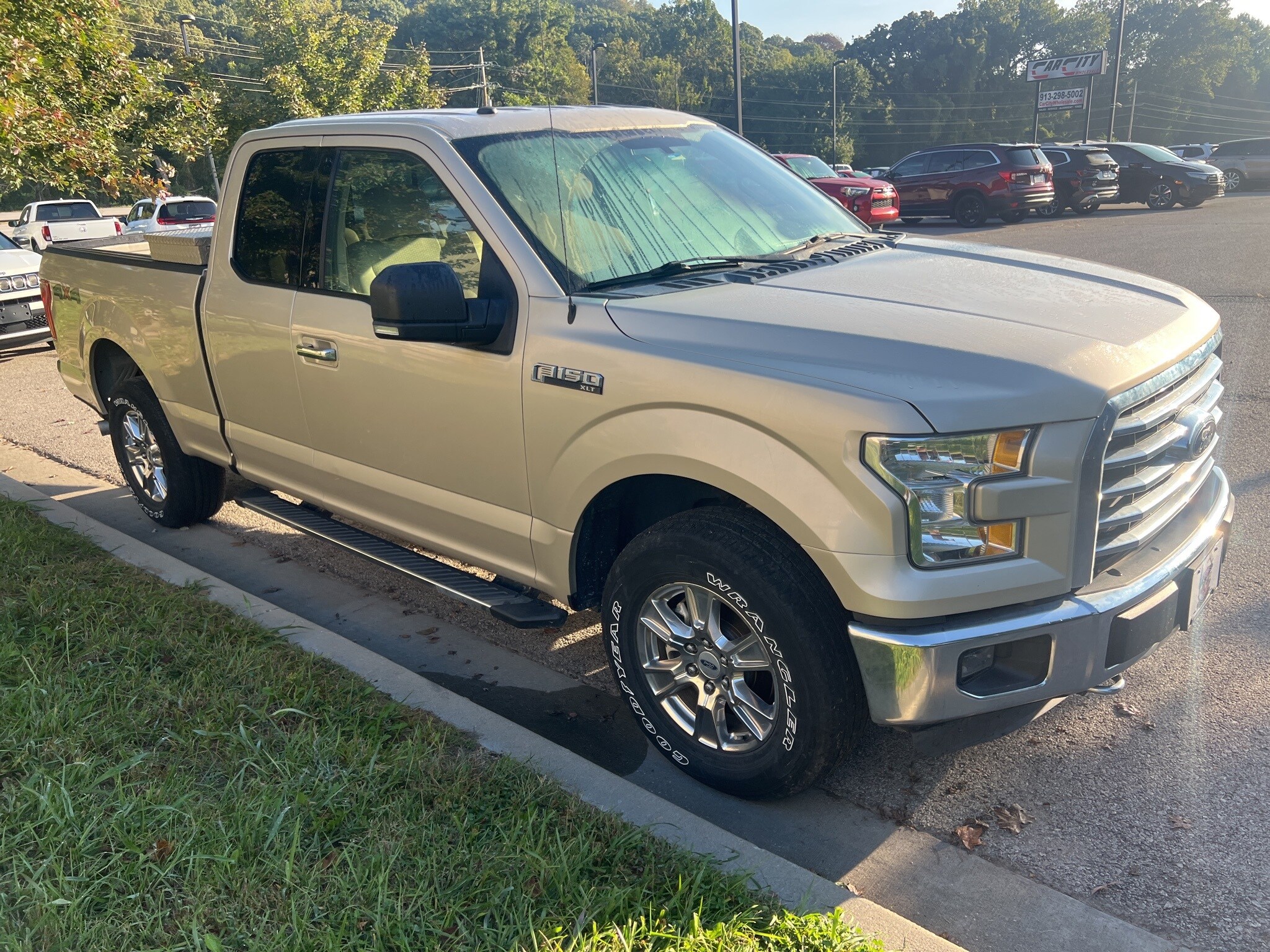 2017 Ford F-150 XLT photo 3