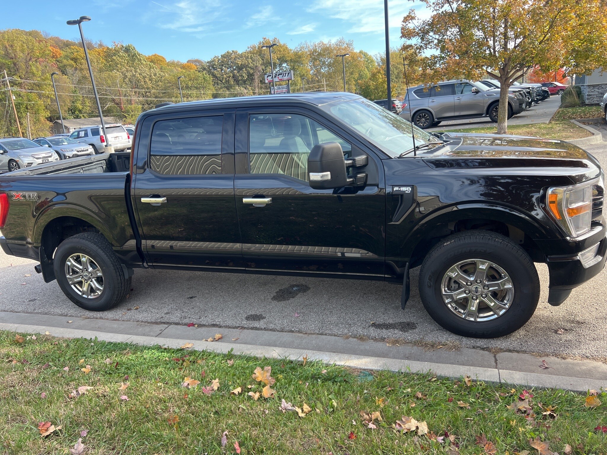 2022 Ford F-150 XLT photo 3