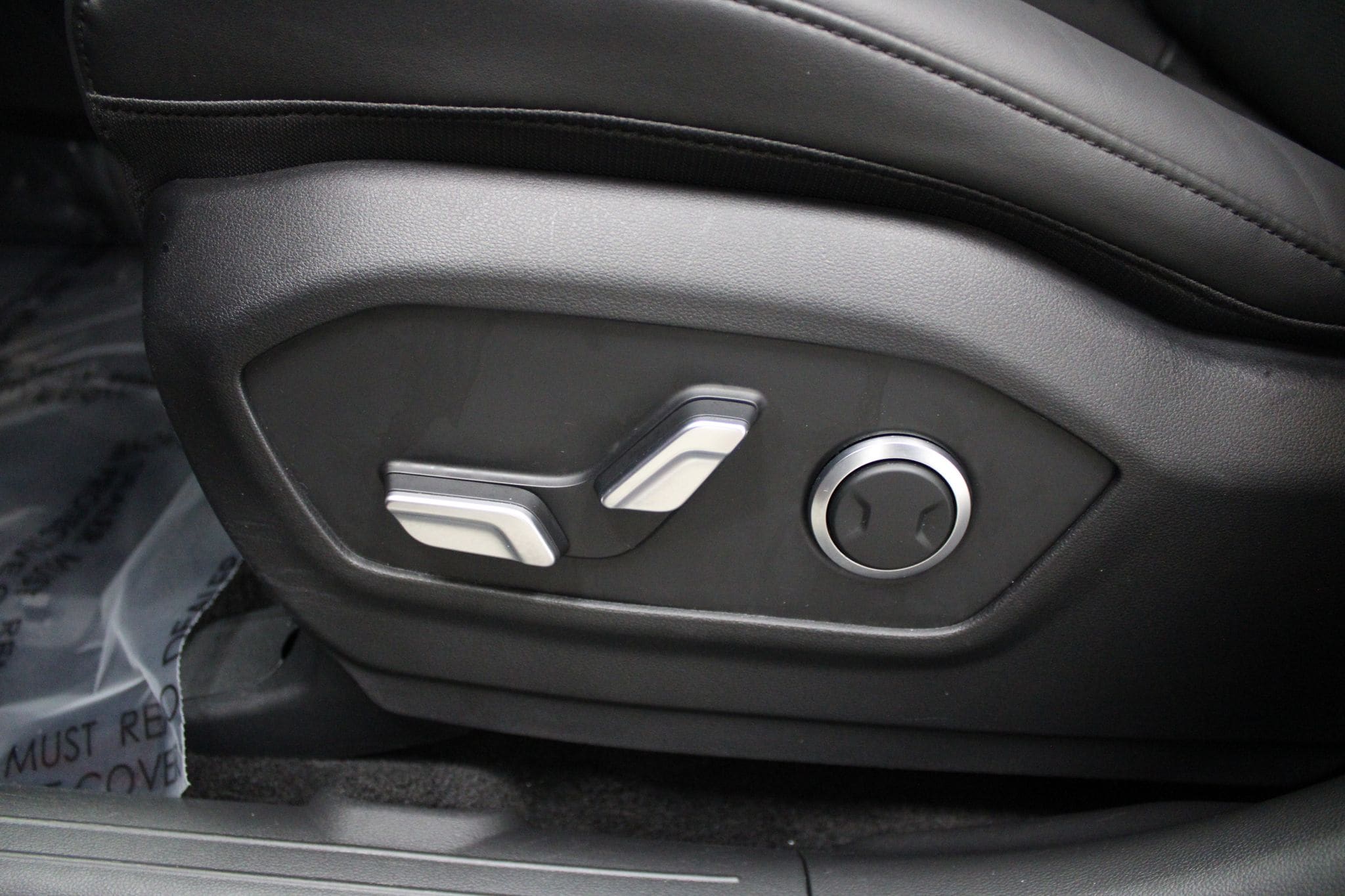 2025 Hyundai Santa Fe SEL - Photo 13