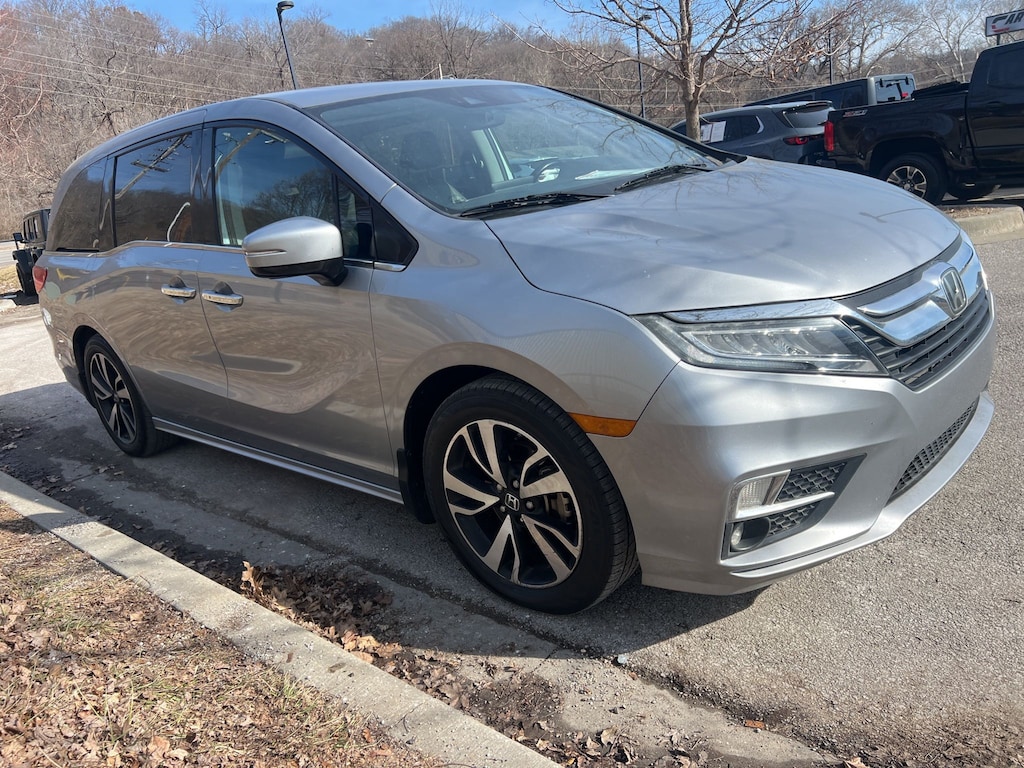 Used 2018 Honda Odyssey Elite Minivan/Van