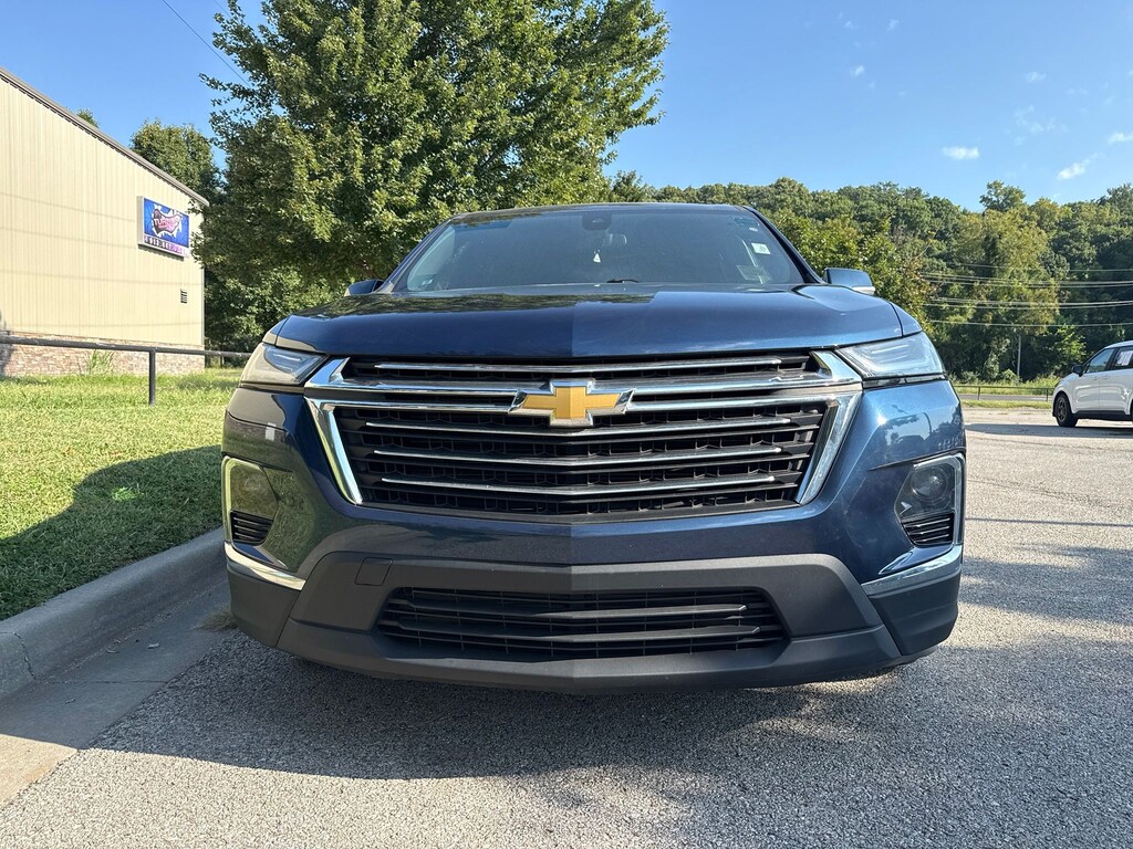 Used 2023 Chevrolet Traverse LT SUV