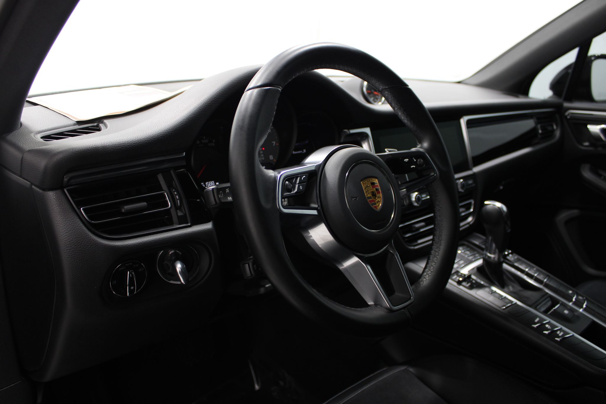 2021 Porsche Macan S - Photo 12