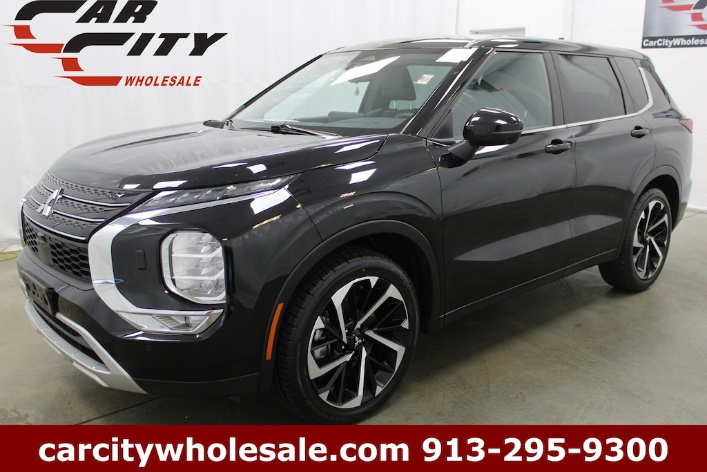 Used 2023 Mitsubishi Outlander SE SUV