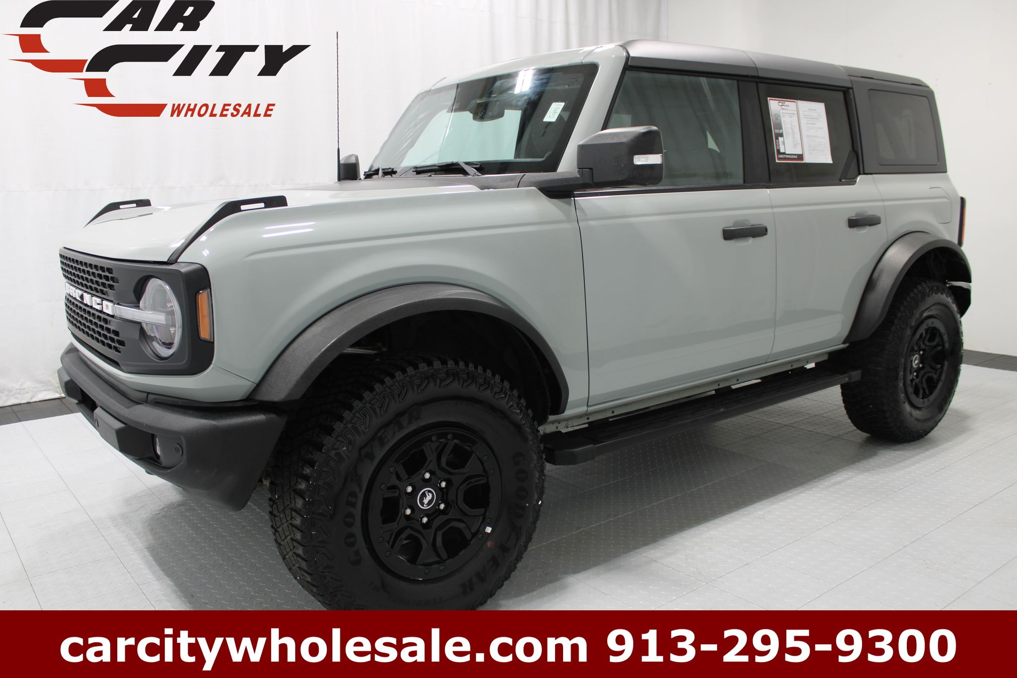 2022 Ford Bronco Wildtrak 4x4's photo