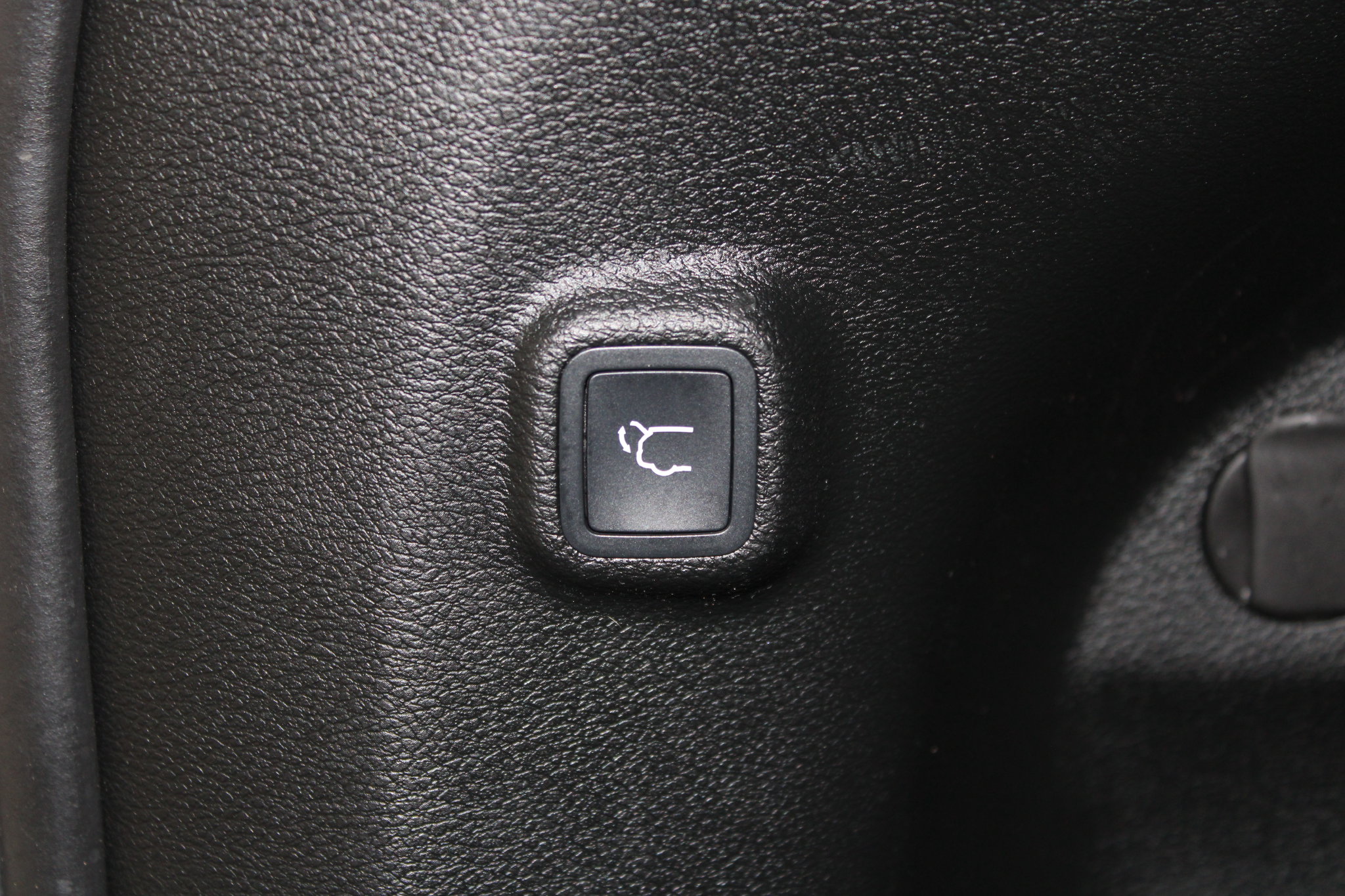 2023 Jeep Cherokee Altitude Lux - Photo 20