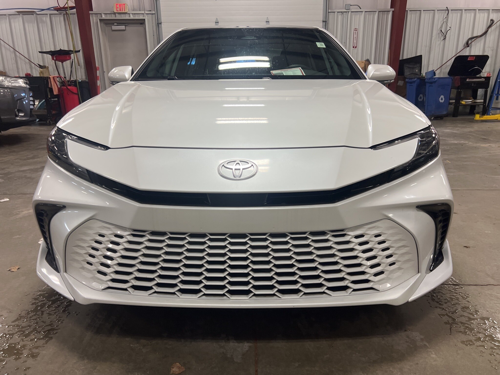 2025 Toyota Camry XSE photo 2