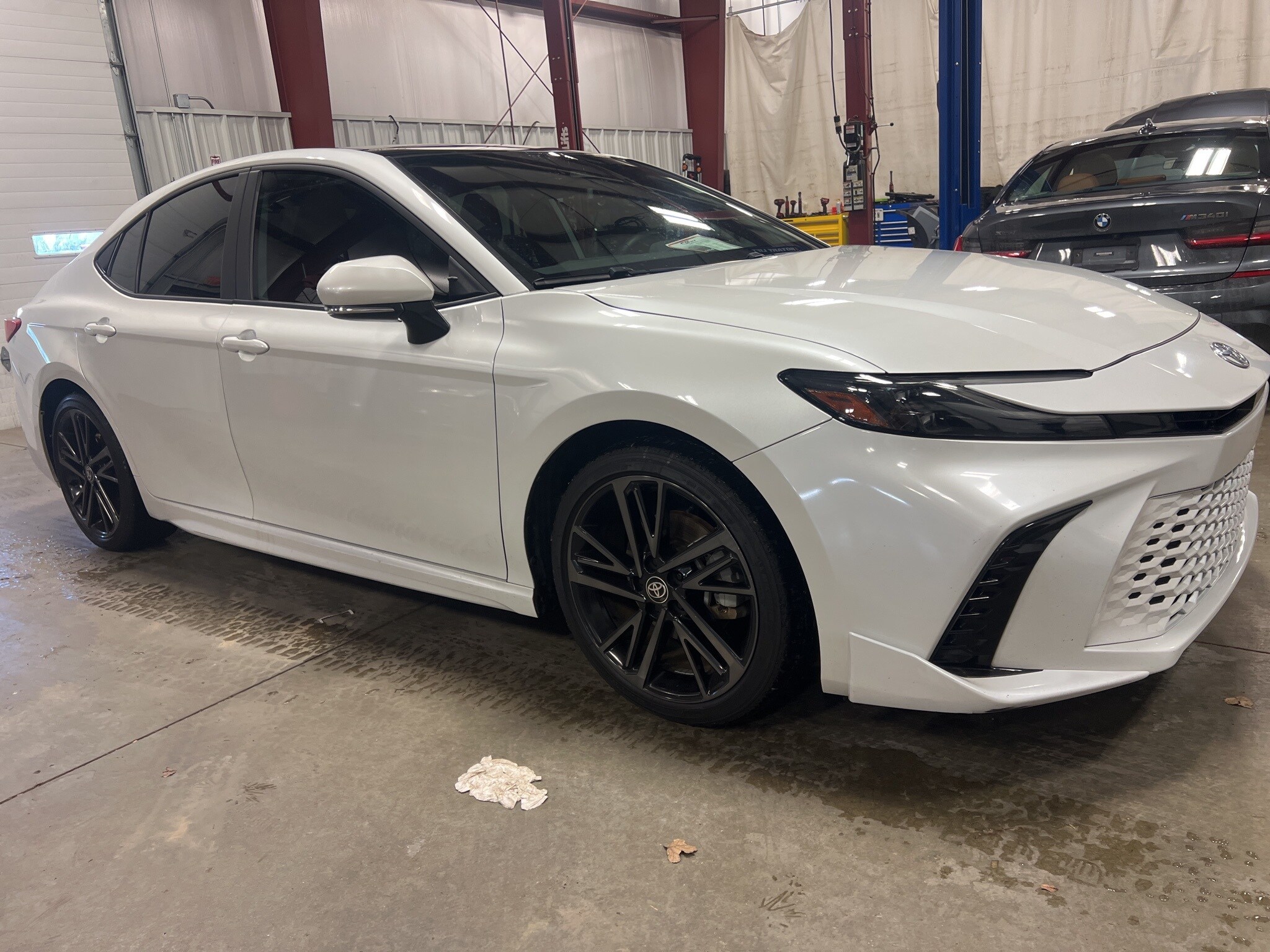 2025 Toyota Camry XSE photo 3