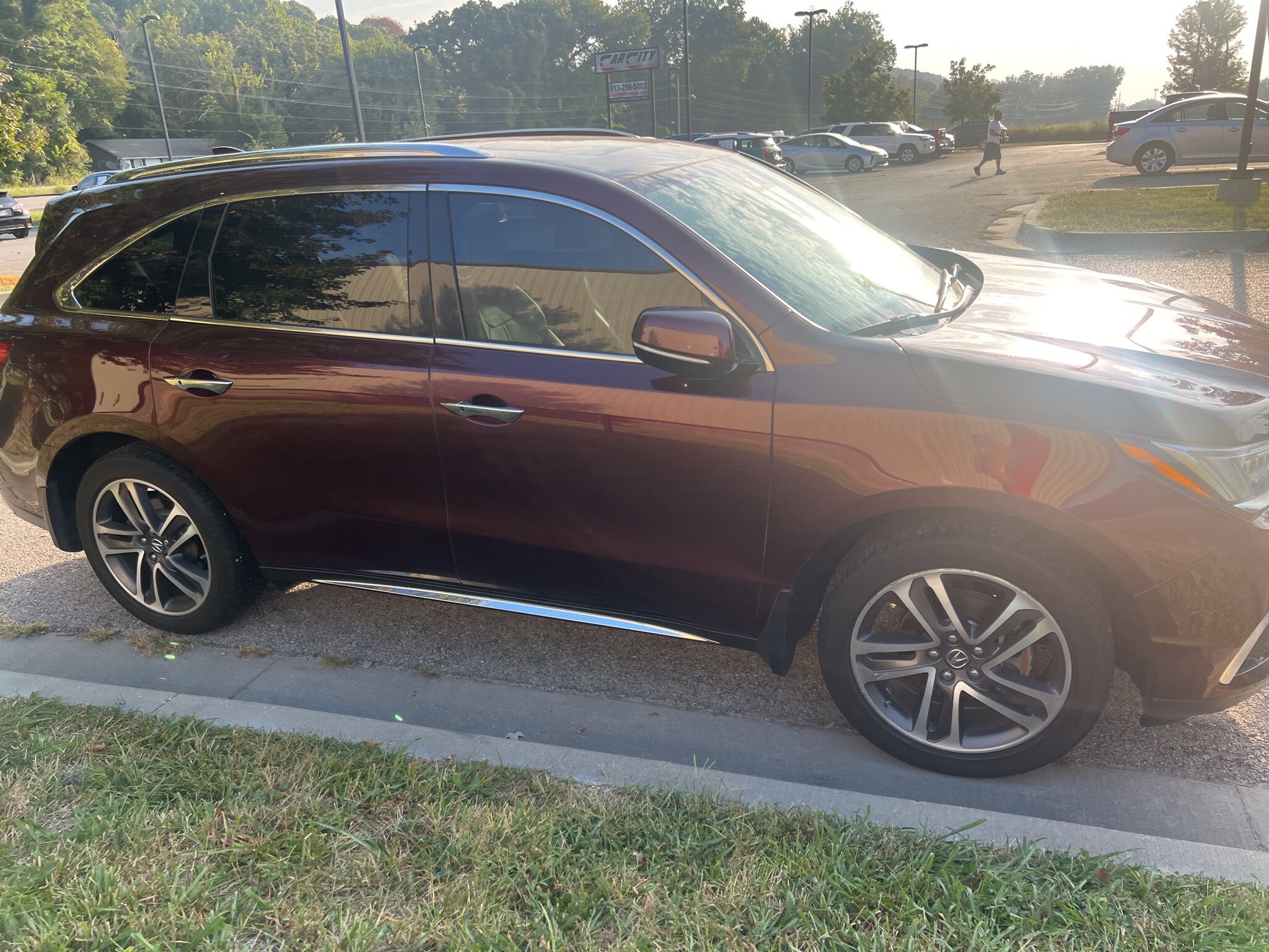 2017 Acura MDX SH-AWD Advance photo 3
