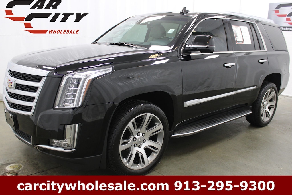 Used 2019 Cadillac Escalade Luxury SUV