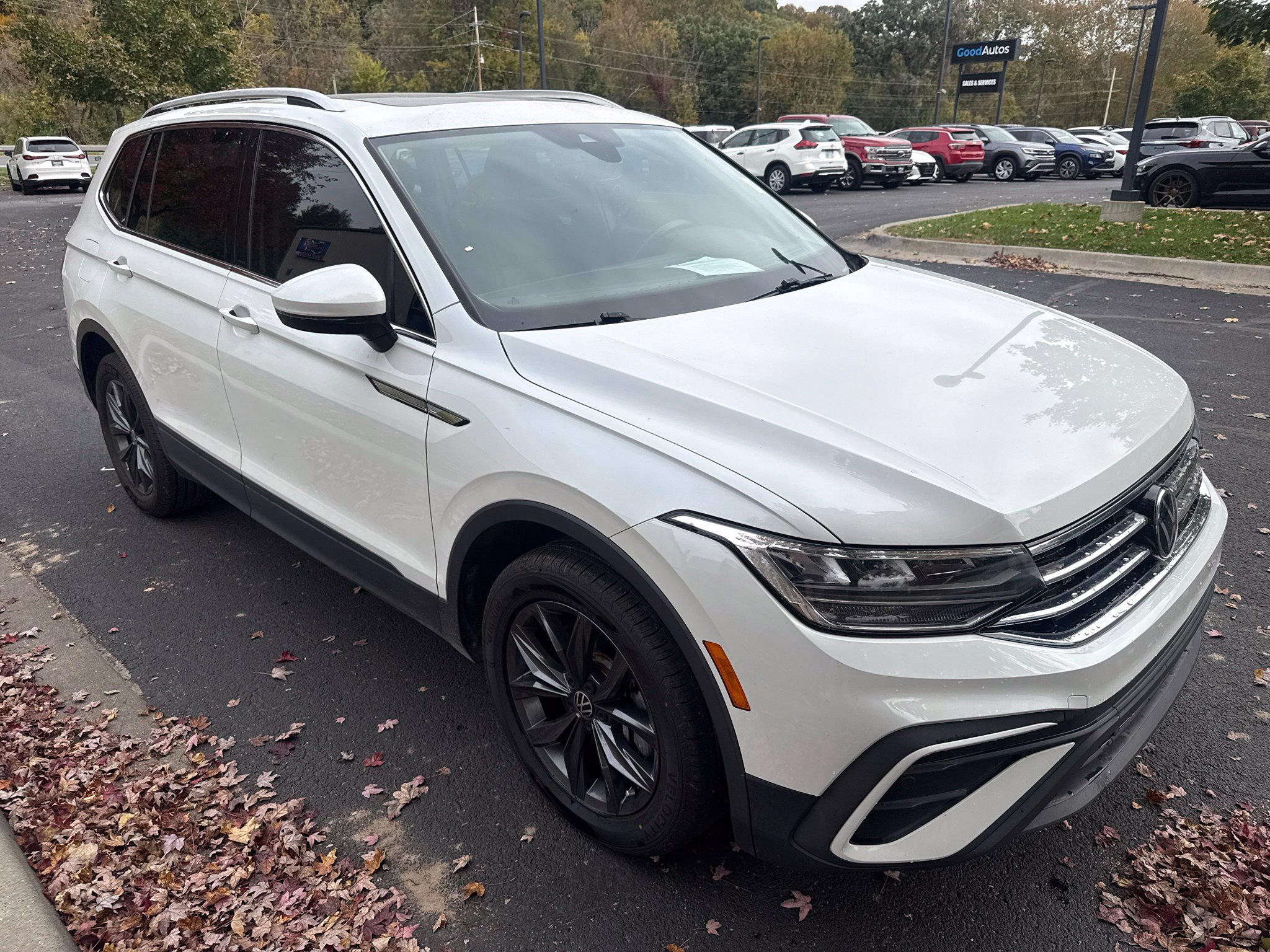 Used 2023 Volkswagen Tiguan 2.0T SE SUV