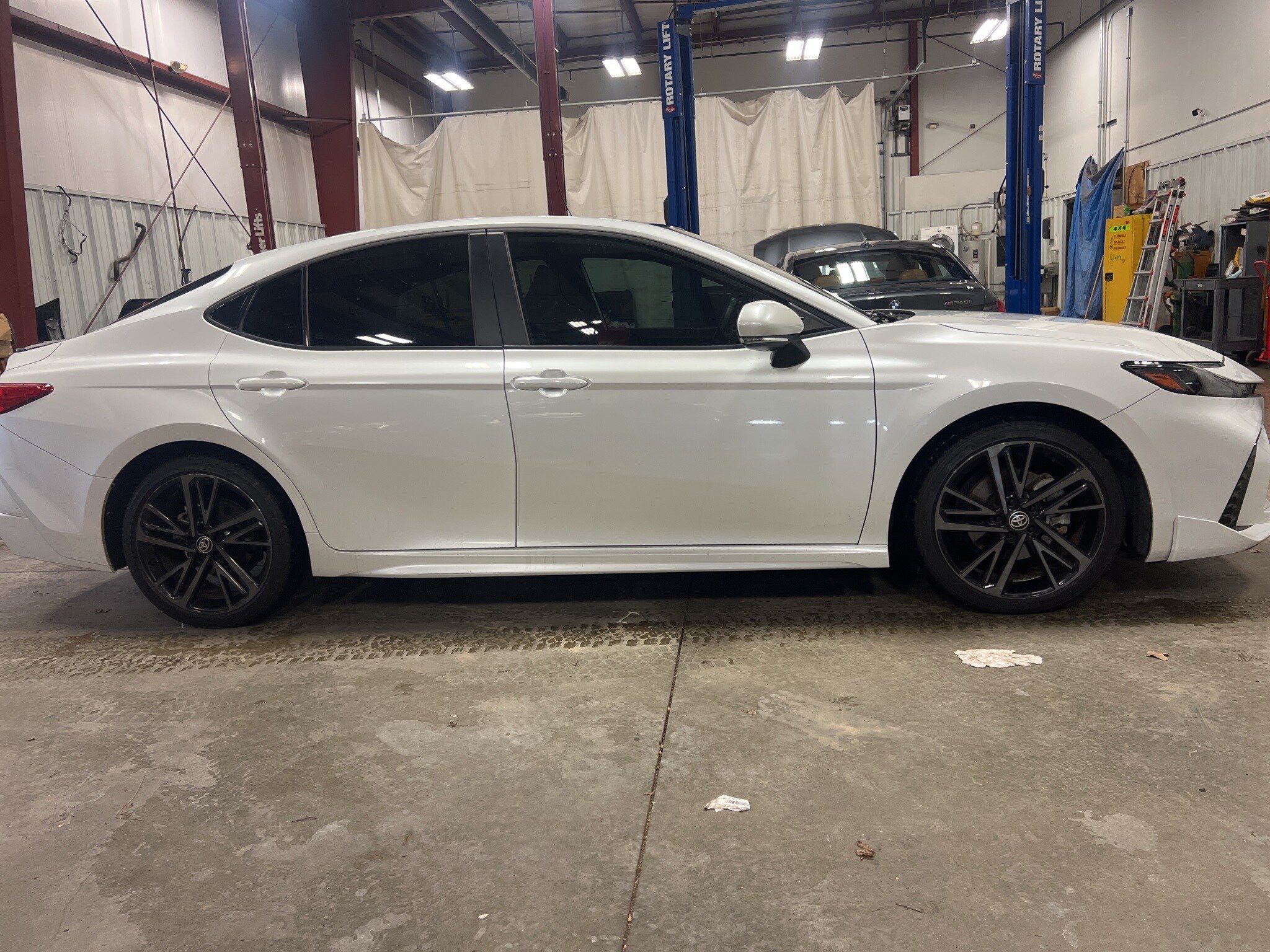 2025 Toyota Camry XSE photo 4