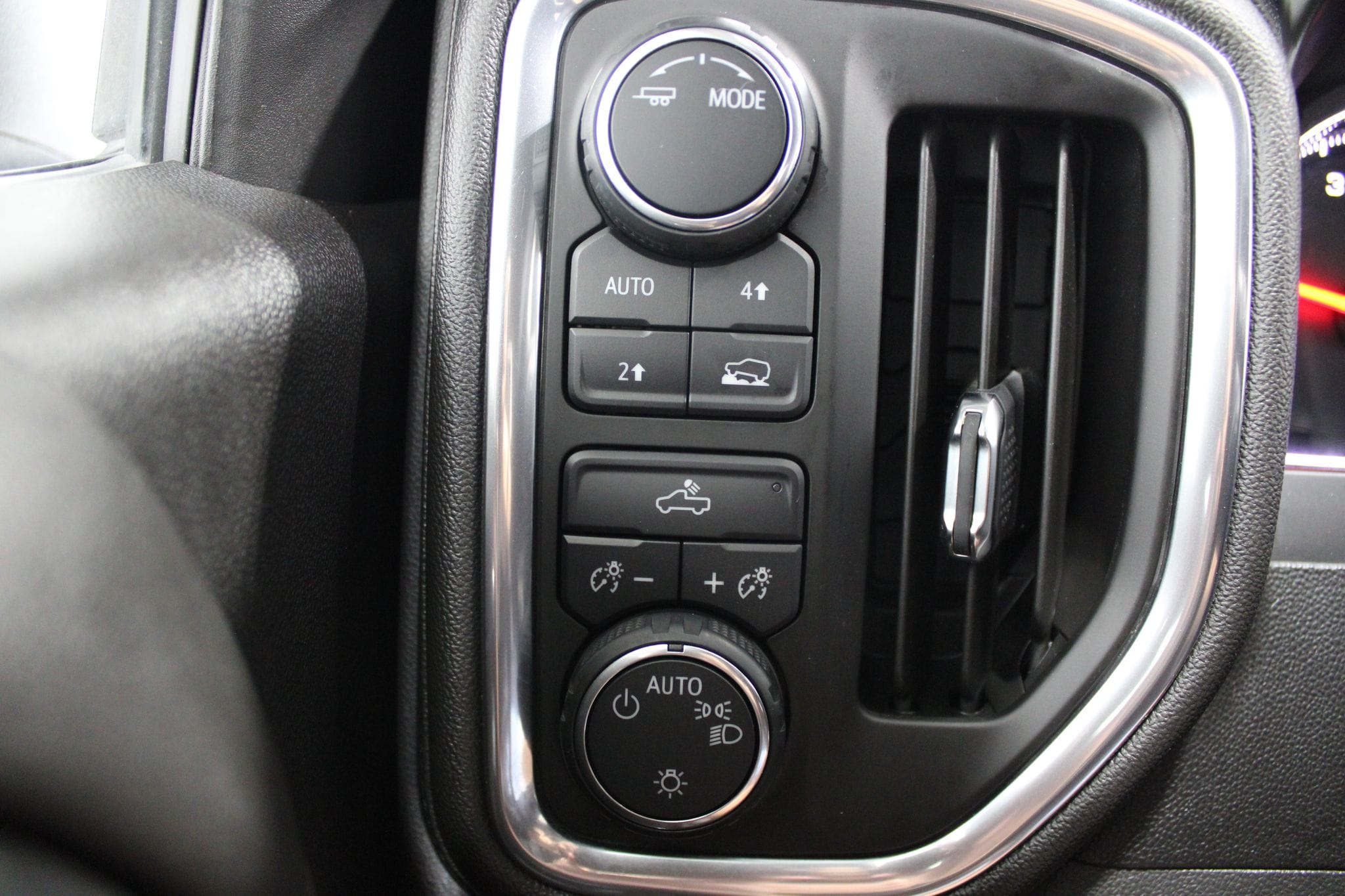2020 Chevrolet Silverado 1500 LT - Photo 41