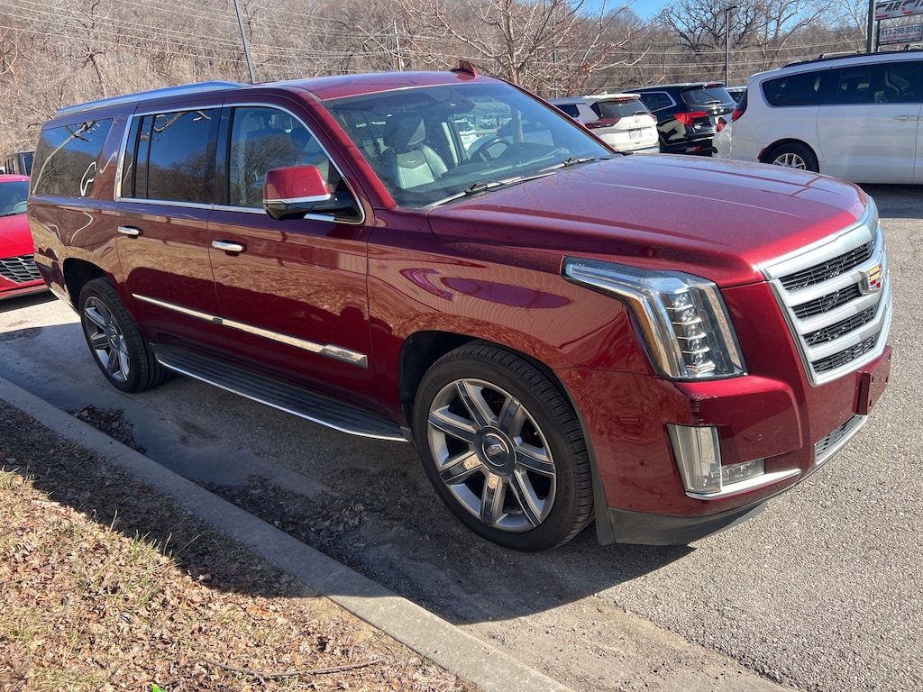 Used 2017 Cadillac Escalade ESV Luxury SUV