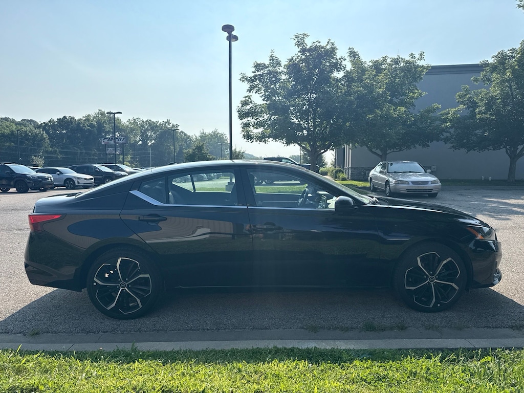 Used 2024 Nissan Altima 2.5 SR Sedan