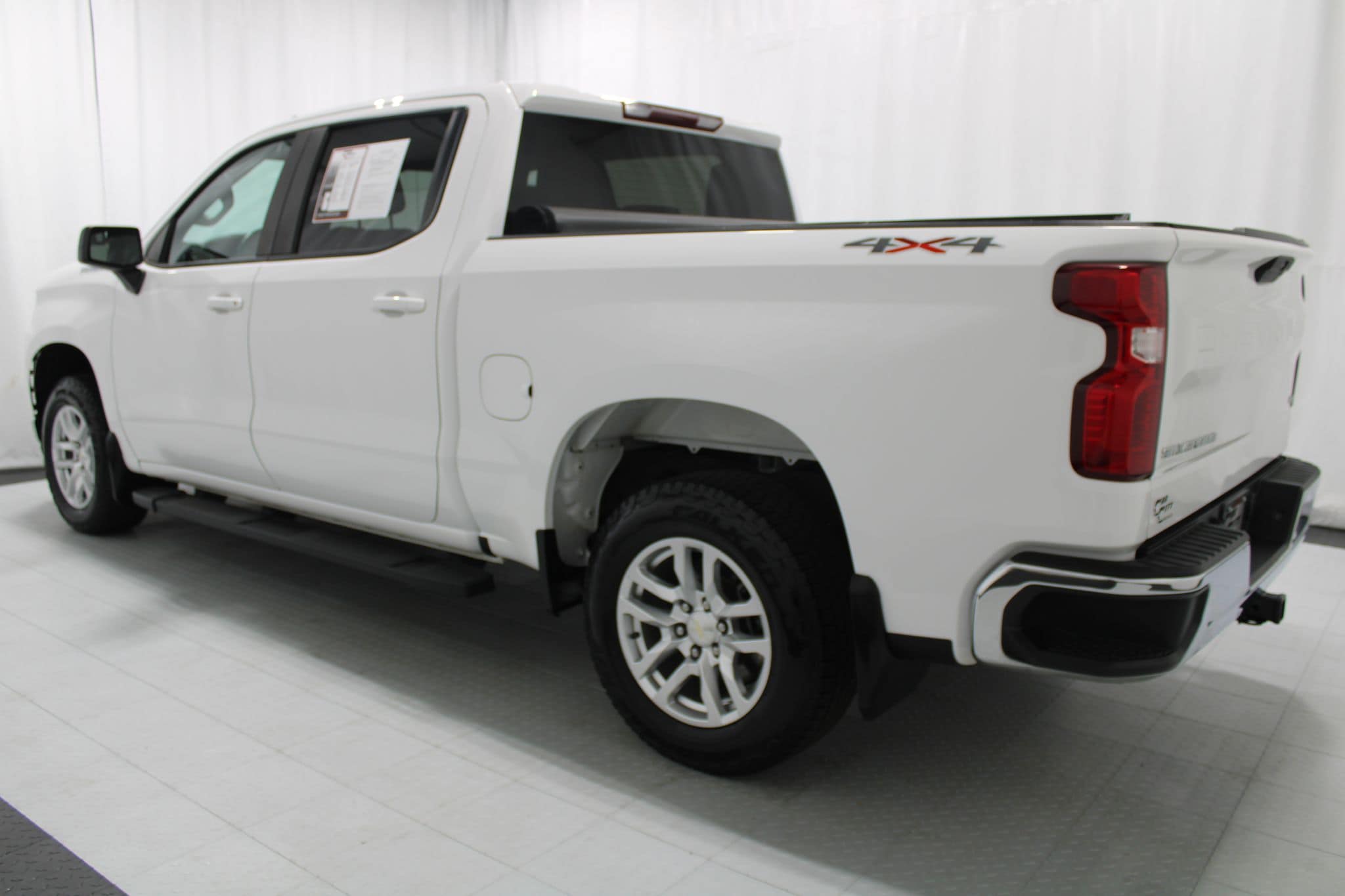 2020 Chevrolet Silverado 1500 LT - Photo 8