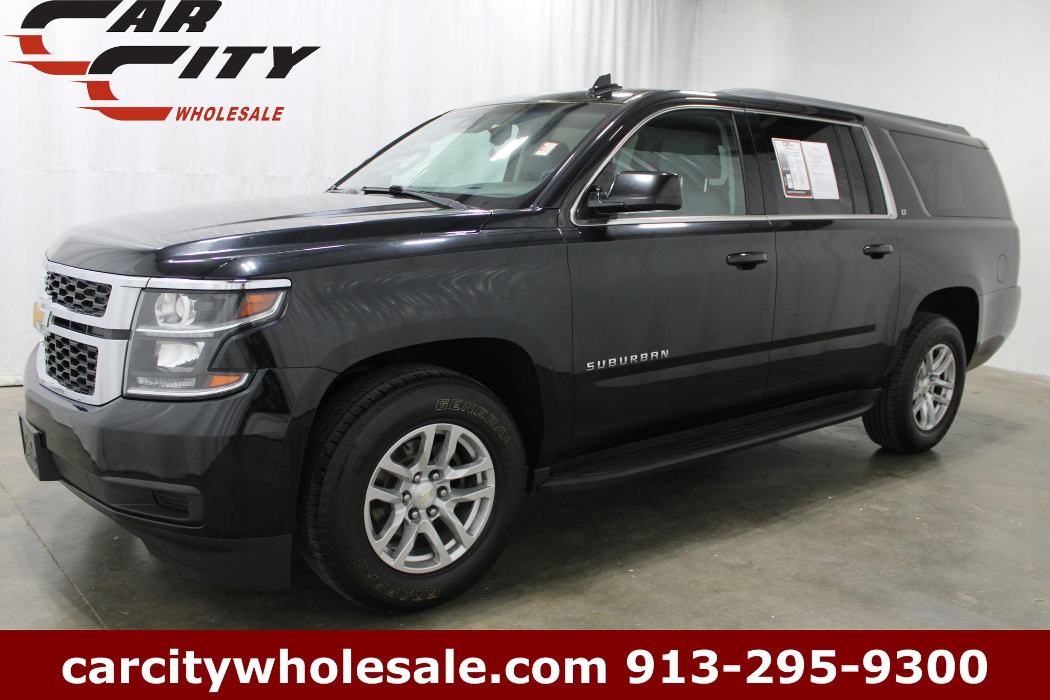 2018 Chevrolet Suburban 4WD 1500 LT's photo