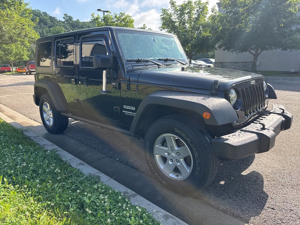 Used 2016 Jeep Wrangler Unlimited Sport SUV
