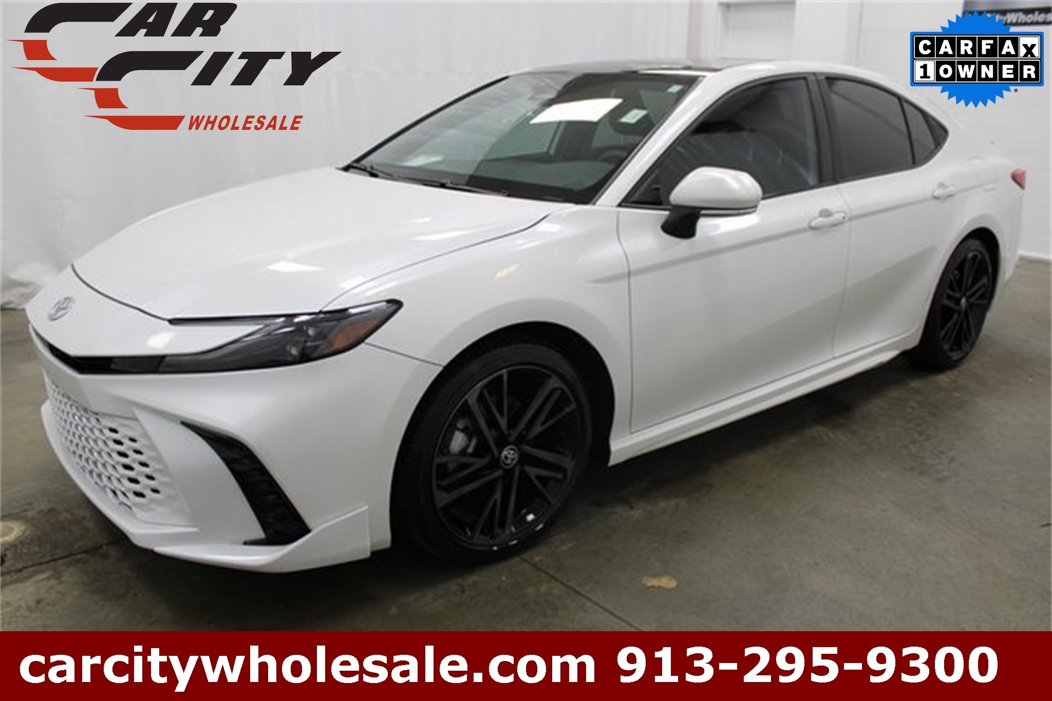 2025 Toyota Camry XSE's photo