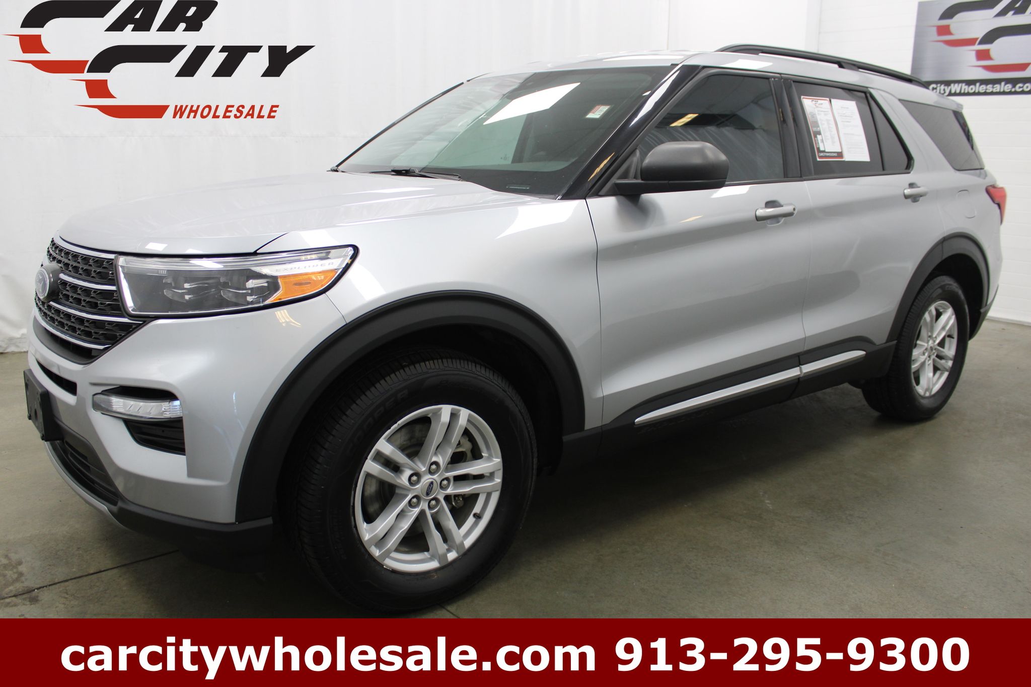 2022 Ford Explorer XLT 4WD's photo