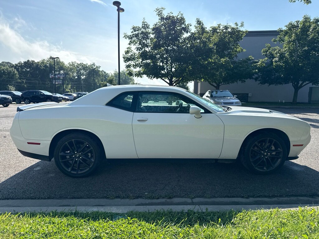 Used 2022 Dodge Challenger SXT Coupe