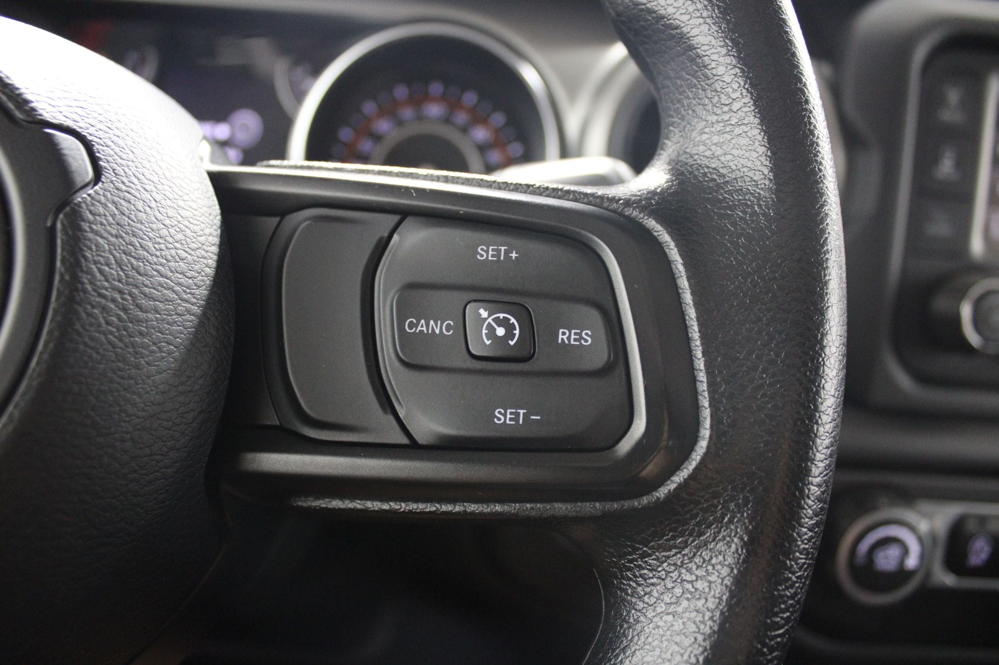 2021 Jeep Gladiator WILLYS SPORT - Photo 36