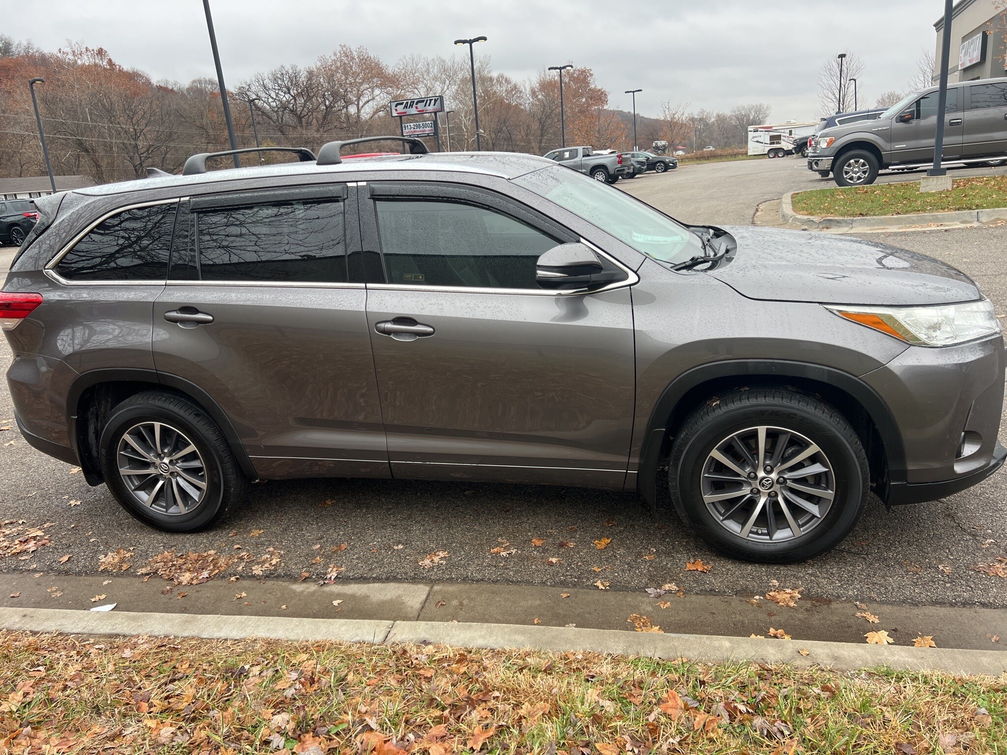 2018 Toyota Highlander XLE photo 3