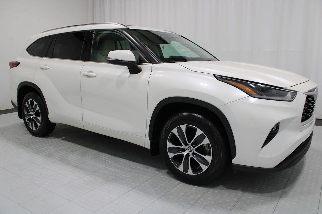 Used 2021 Toyota Highlander XLE SUV