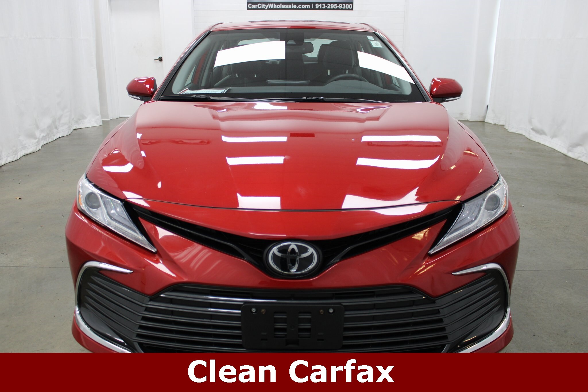 2023 Toyota Camry XLE photo 2